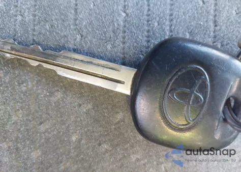 2015 Toyota Sienna Le 8 Passenger z USA, uszkodzony, nr VIN 5TDKK3DC7FS658381